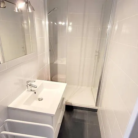 T3 Avec Parking, Piscine, Tennis Et Wi-fi - A 200m Des Plages Et Commerces - Fr-1-316-304