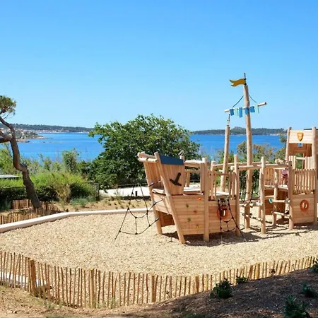 Appartement T3 Avec Parking, Piscine, Tennis Et Wi-fi - A 200m Des Plages Et Commerces - Fr-1-316-304 *