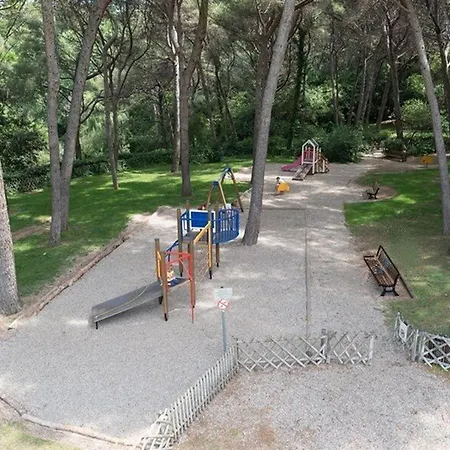 T3 Avec Parking, Piscine, Tennis Et Wi-fi - A 200m Des Plages Et Commerces - Fr-1-316-304 Six-Fours-les-Plages